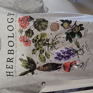 Harry Potter HERBOLOGY Hogwarts School of Witchcraft Wizardry gray tee shirt L